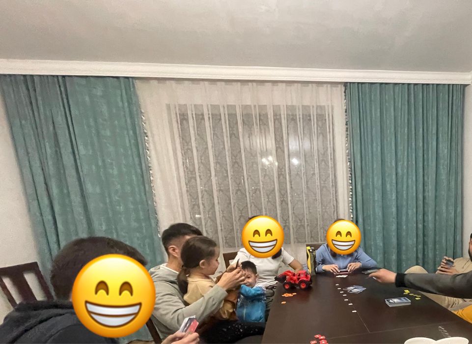 Шторы с тюлью продам большие