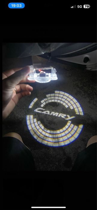 подсветка двери логотип камри