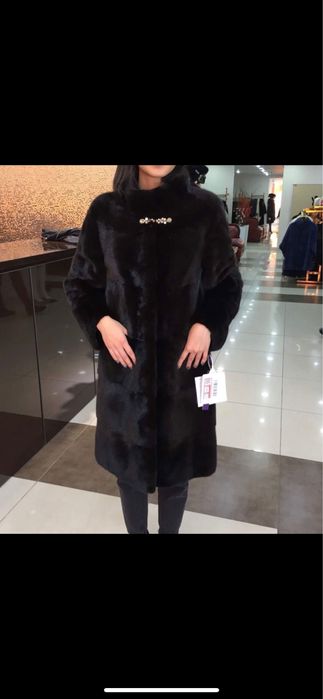 Продам норковую шубу