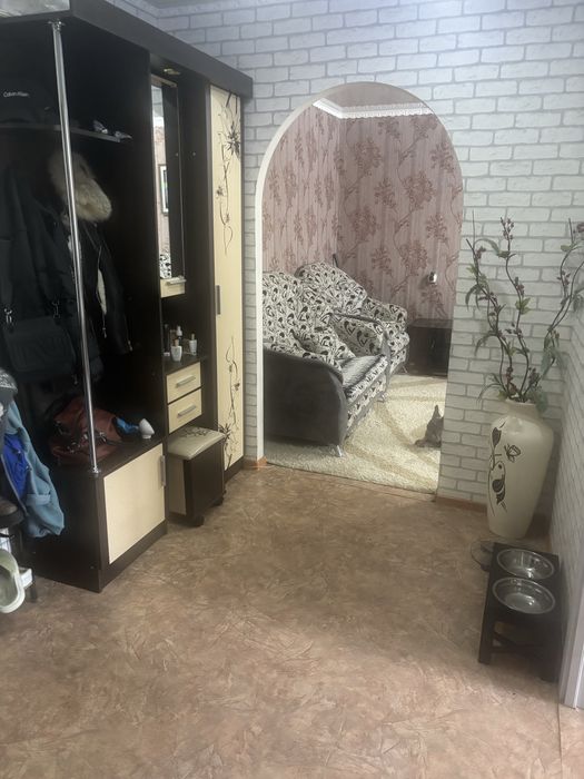 Продам квартиру двухкомнатную на 4 этаже в 23 доме