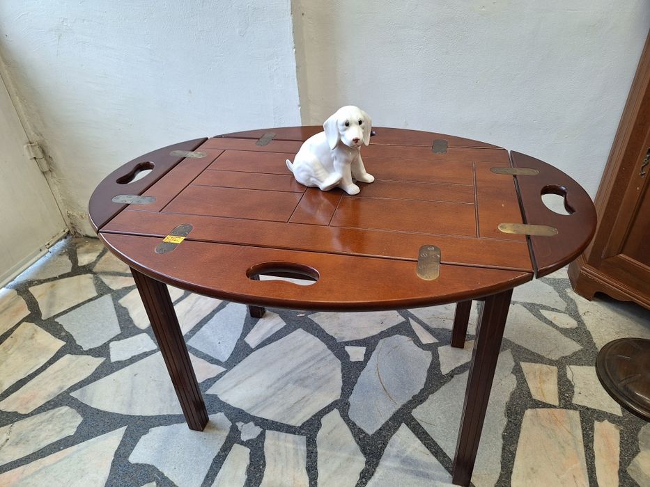 Винтидж маса за всекидневна с подвижен поднос