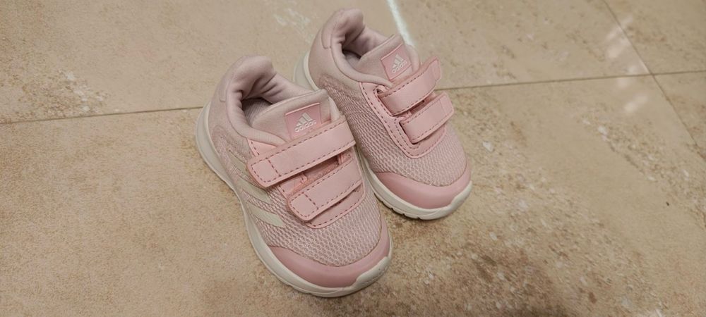 Маратонки адидас розови за момиченце