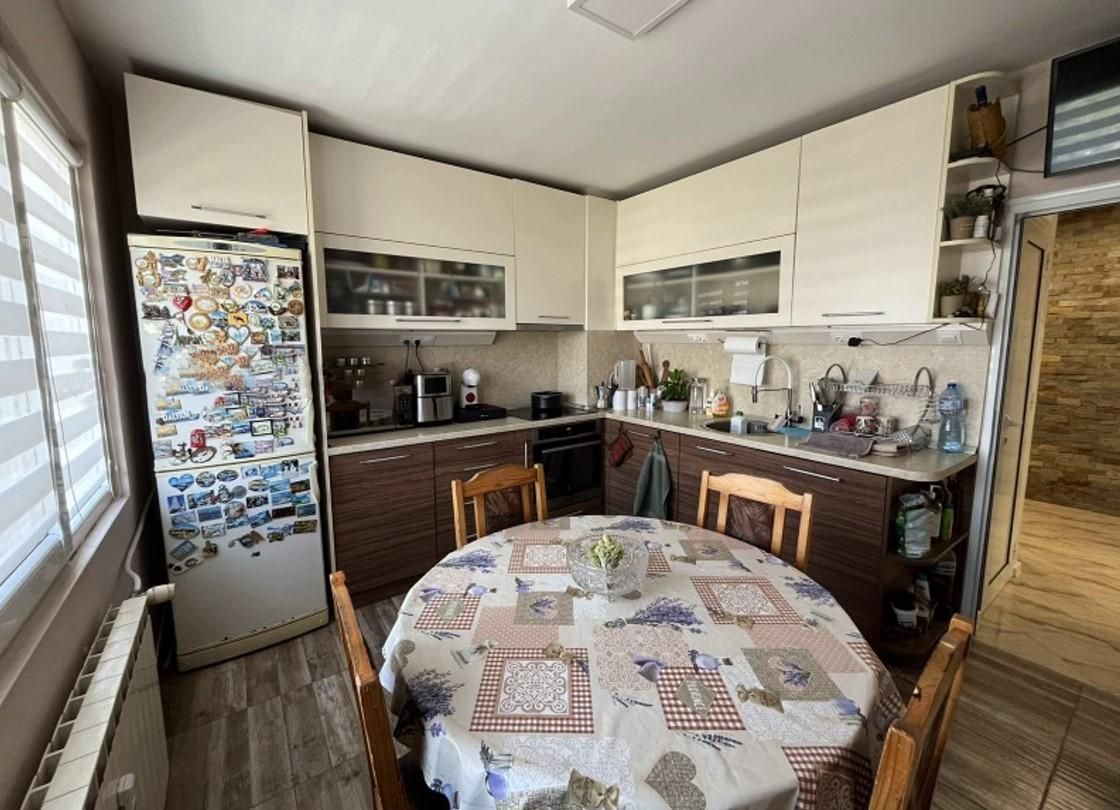 Продава се Четиристаен апартамент в София, Левски Г - 117 кв.м за 2137 €/кв.м - Снимка #2