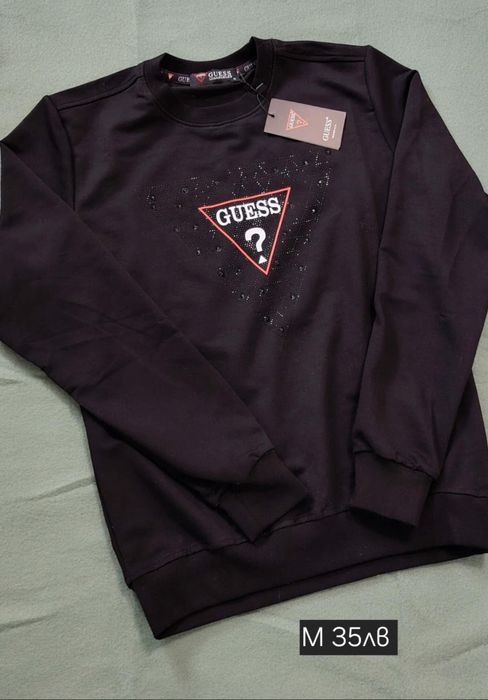 Дамски спортни комплекти