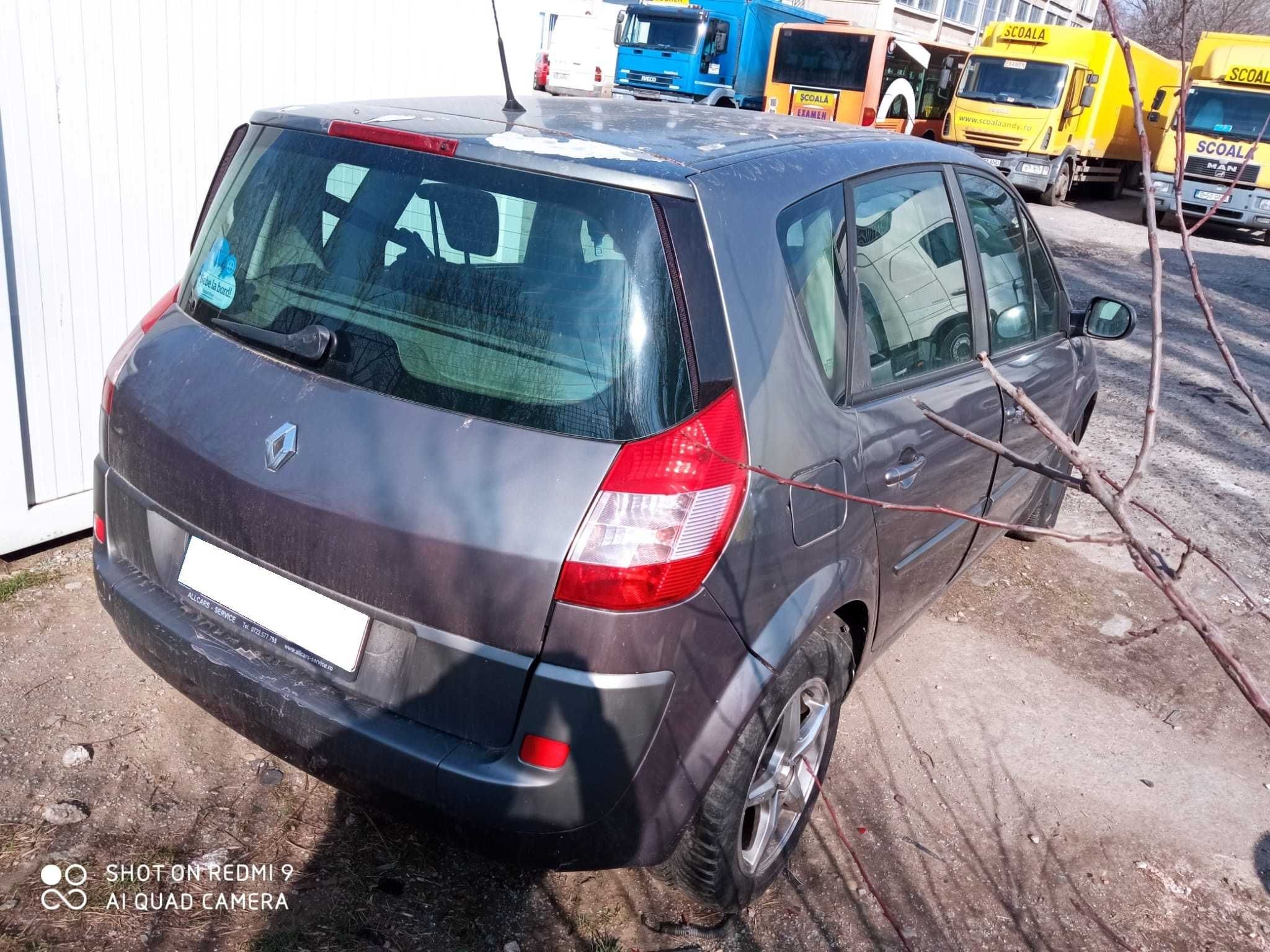 Dezmembrez Renault Scenic 2 Din 2006