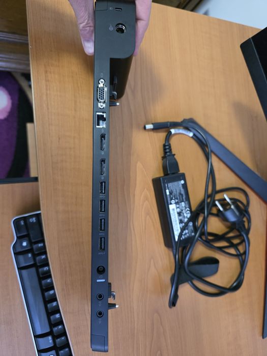 Docking station HP 2013 UltraSlim, incarcator inclus, laptop Elitebook
