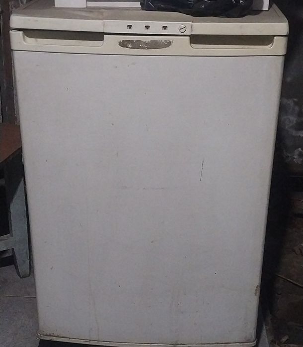 Продам нерабочую морозилку