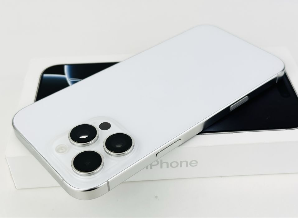 Apple iPhone 16 Pro Max 256GB White 100% Перфектен! Гаранция!