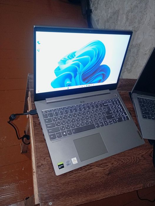 Lenovo ThinkBook