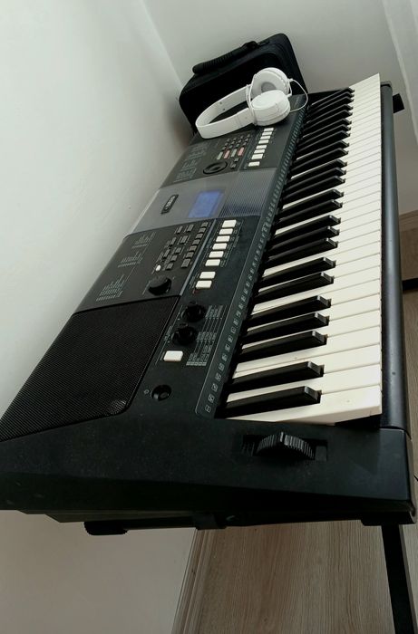 Orga Yamaha PSR E423