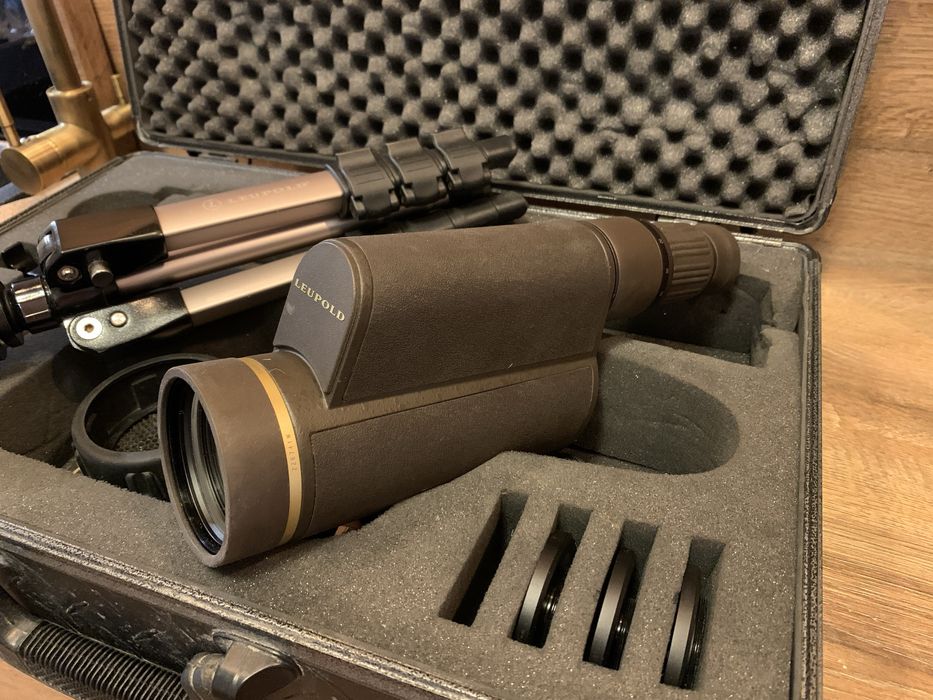 Telescop Luneta terestra Leupold Goldring HD
