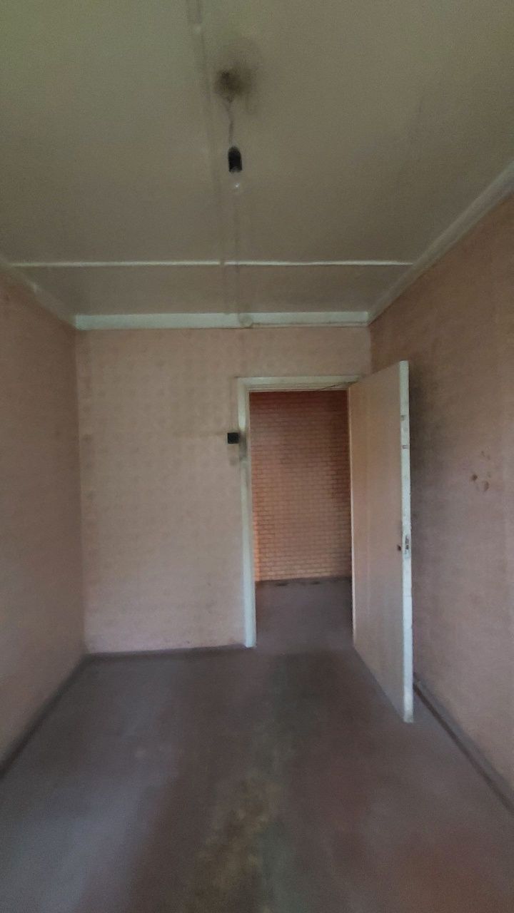 2 ком. квартира, 2/2/2 в Спутнике 9 (Сергели). Дом - дерево..