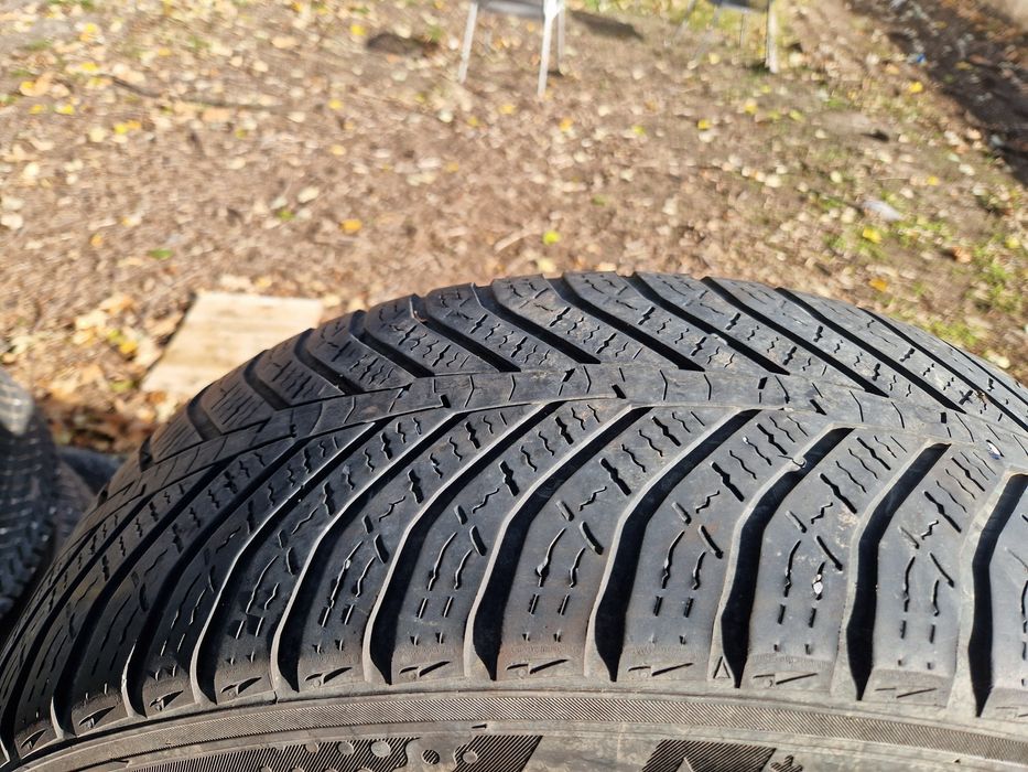 5×114,3мм. 225/65/17 цола Хонда