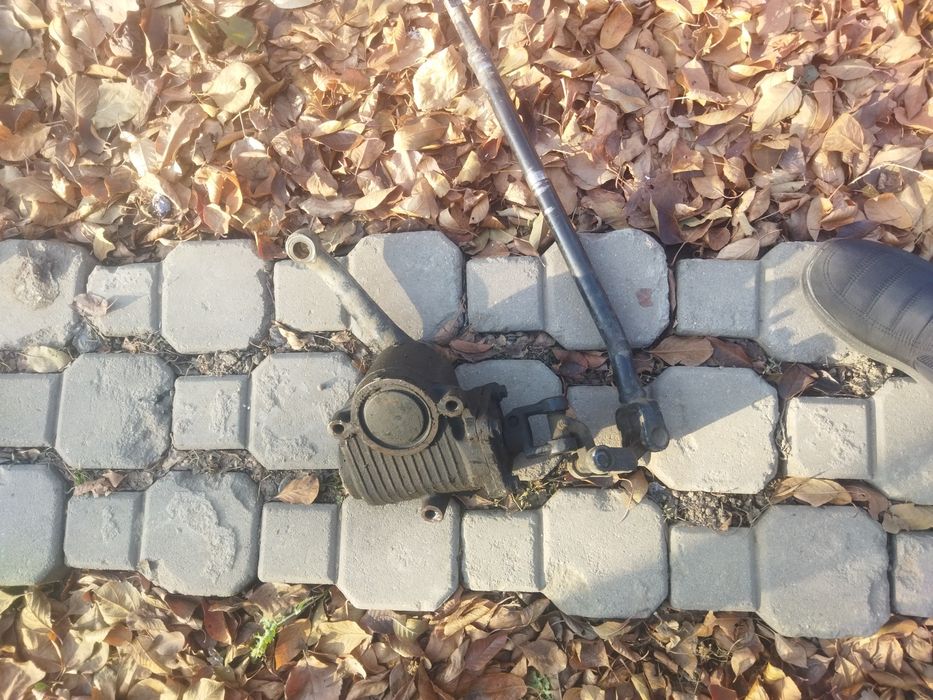 Продам рулевую колонку на Газель в отличном состоянии люфта нету