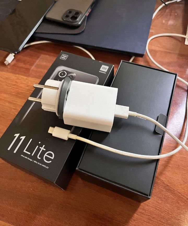 Xiaomi 11 Lite 128Gb srochno