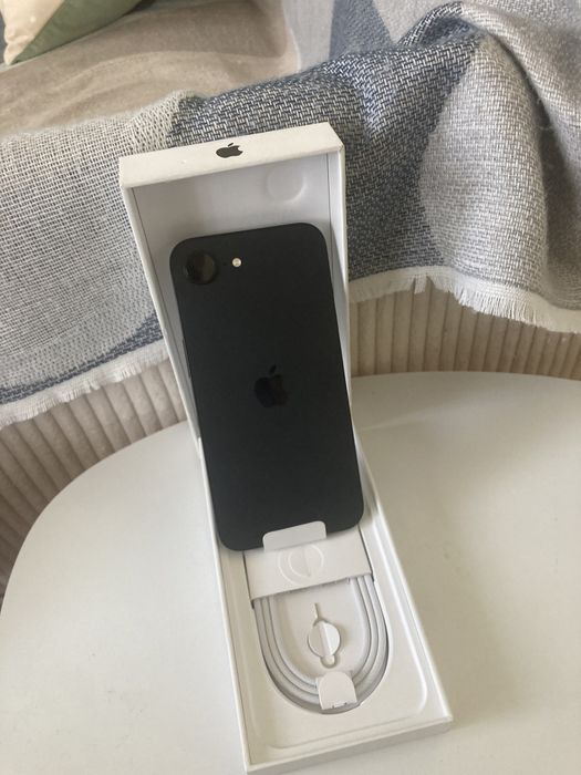 Iphone 16E Nou cu garantie 1 an la producator