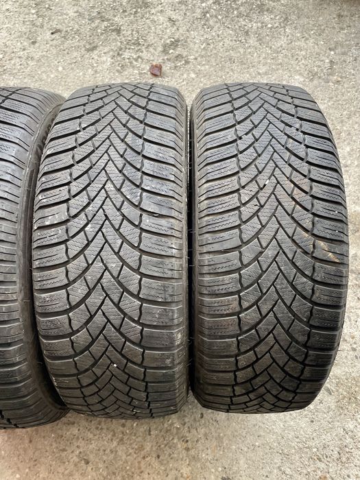 2броя Зимни Гуми 205/55/16 BRIDGESTONE ДОТ: 3821