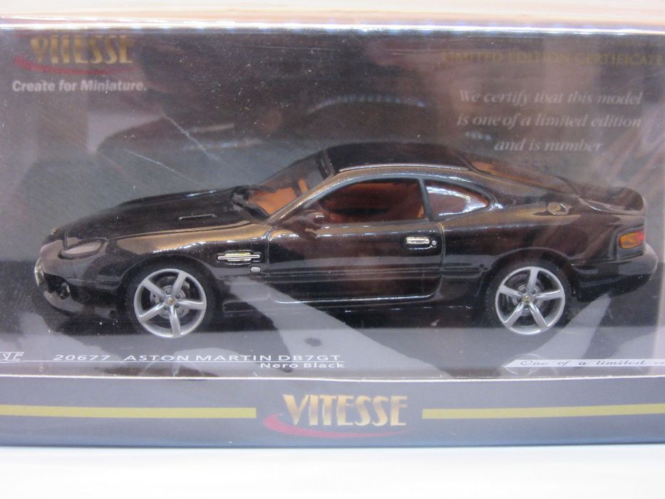 Macheta Aston Martin DB7 Vitesse 1:43