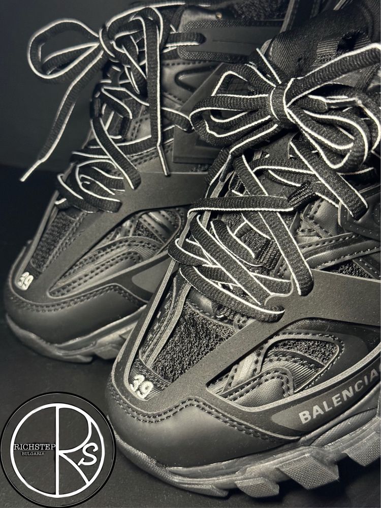 Balenciaga track