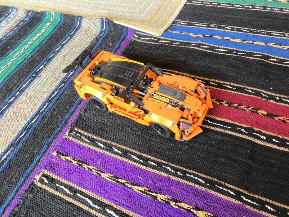 Нов Lego Chevrolet Corvette 42093