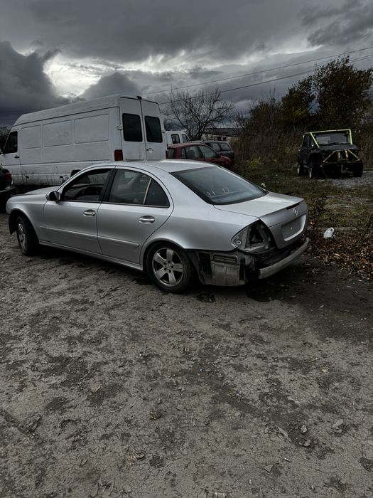 Dezmembrez zMercees E class w211 270 cdi