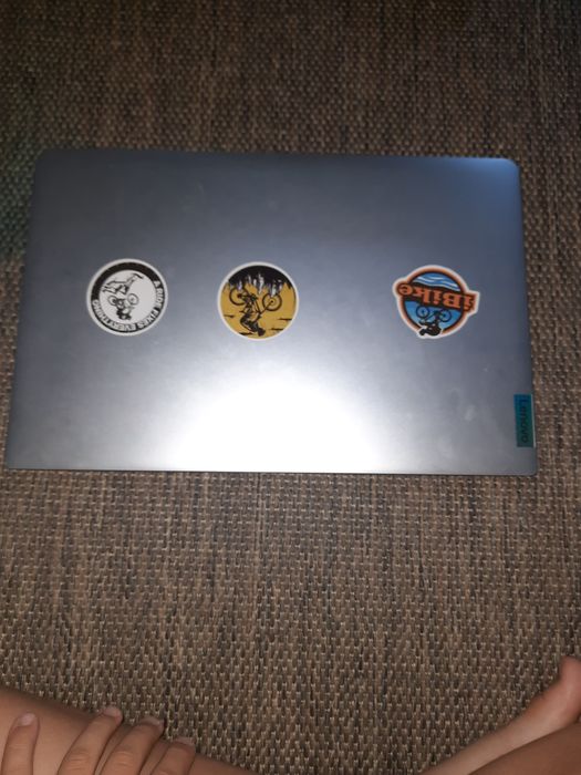 Vând urgent !! Laptop Lenovo IdeaPad