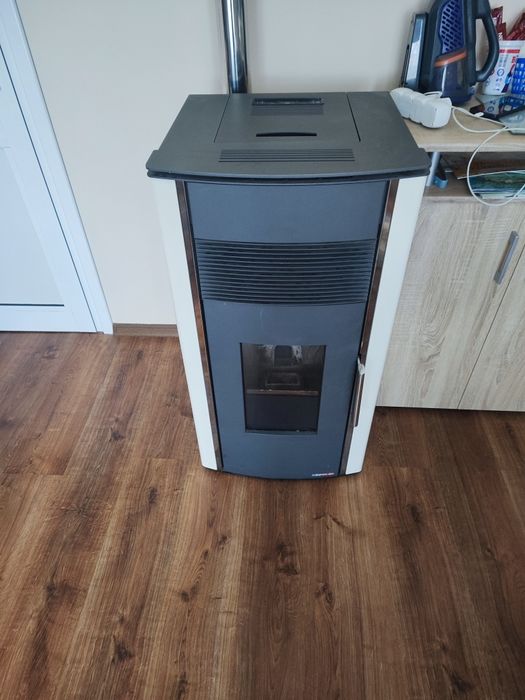 Пелетна камина Alfa Plam LUCA 8.5 kW – като нова
