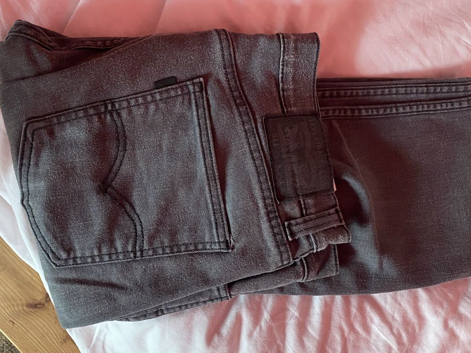 Blugi Levis barbati
