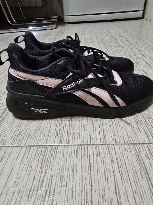 Adidasi/pantofi sport dama Reebok 38.5