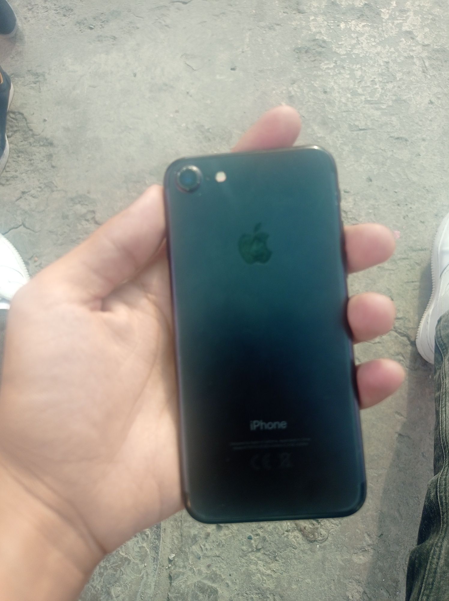 Apple iphone 7 .