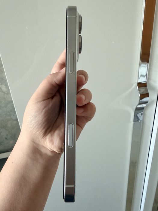 Iphone 16 pro max белый 256