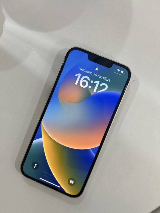 Iphone 13 хорошем состоянии