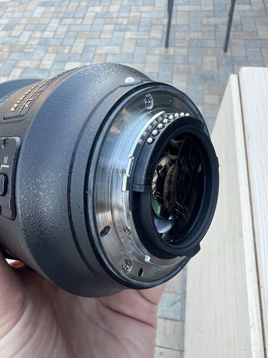 Obicetiv Nikon 1.8 G