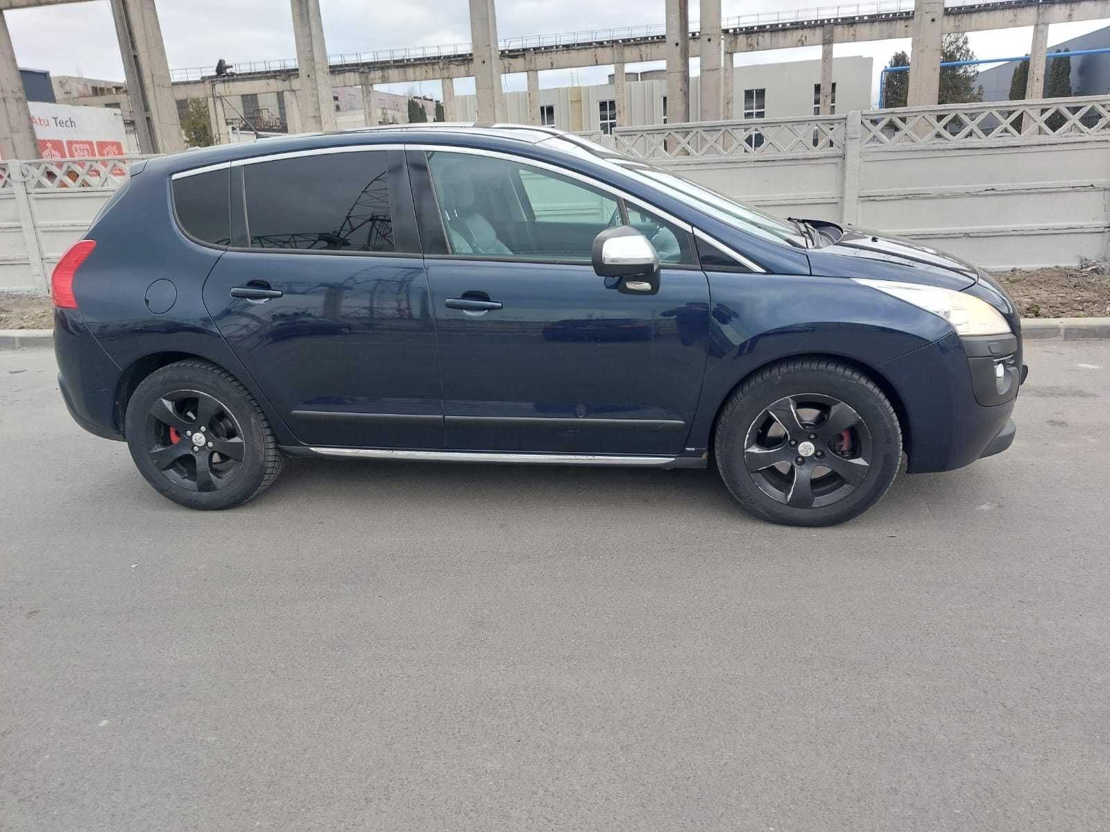 Vând Peugeot 3008