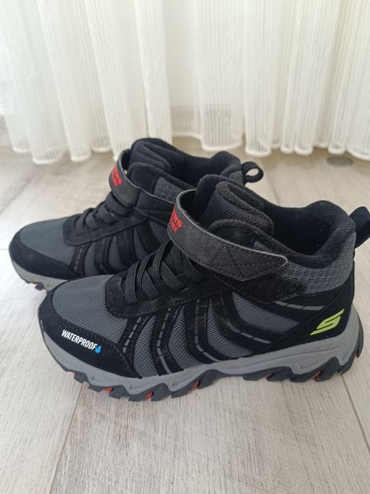 Боти Skechers
Размер 34 номер, 21.5см
Като нови
Цена 40лв