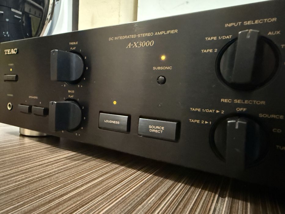 Teak A-X3000 Стерео усилвател
