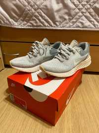 Nike Odyssey React Light Silver (Women's)