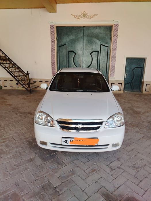 Lasetti sotiladi 2013 yil prabeg 56mingga yaqin
