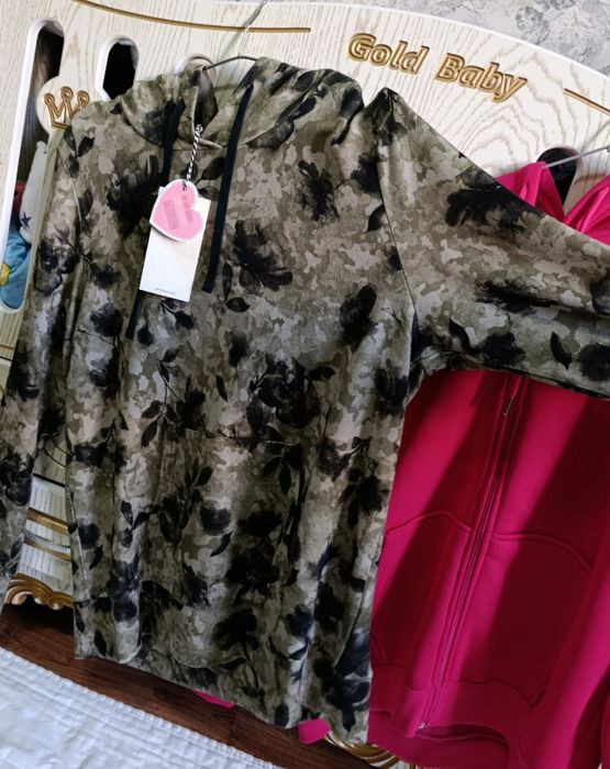 Jenski kiyim sotladi