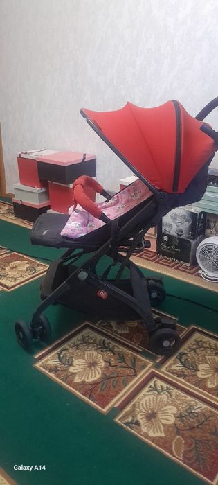 детский коляска в отличном состояний