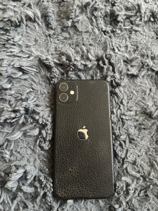 iPhon 11 в отличном состоянии