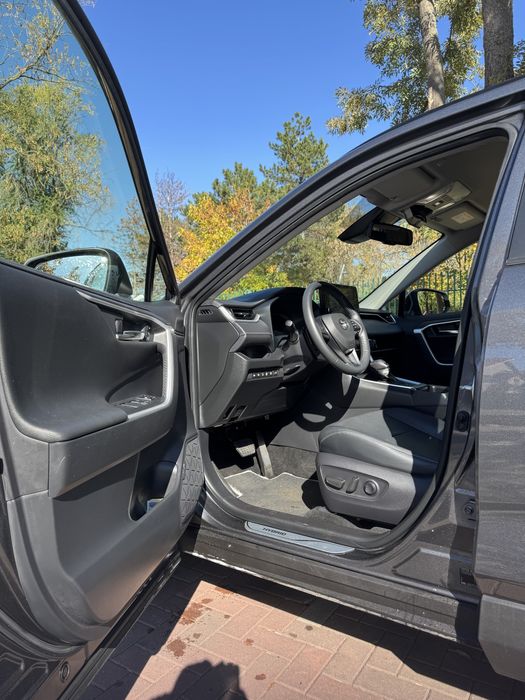 Toyota rav 4 premium luxury