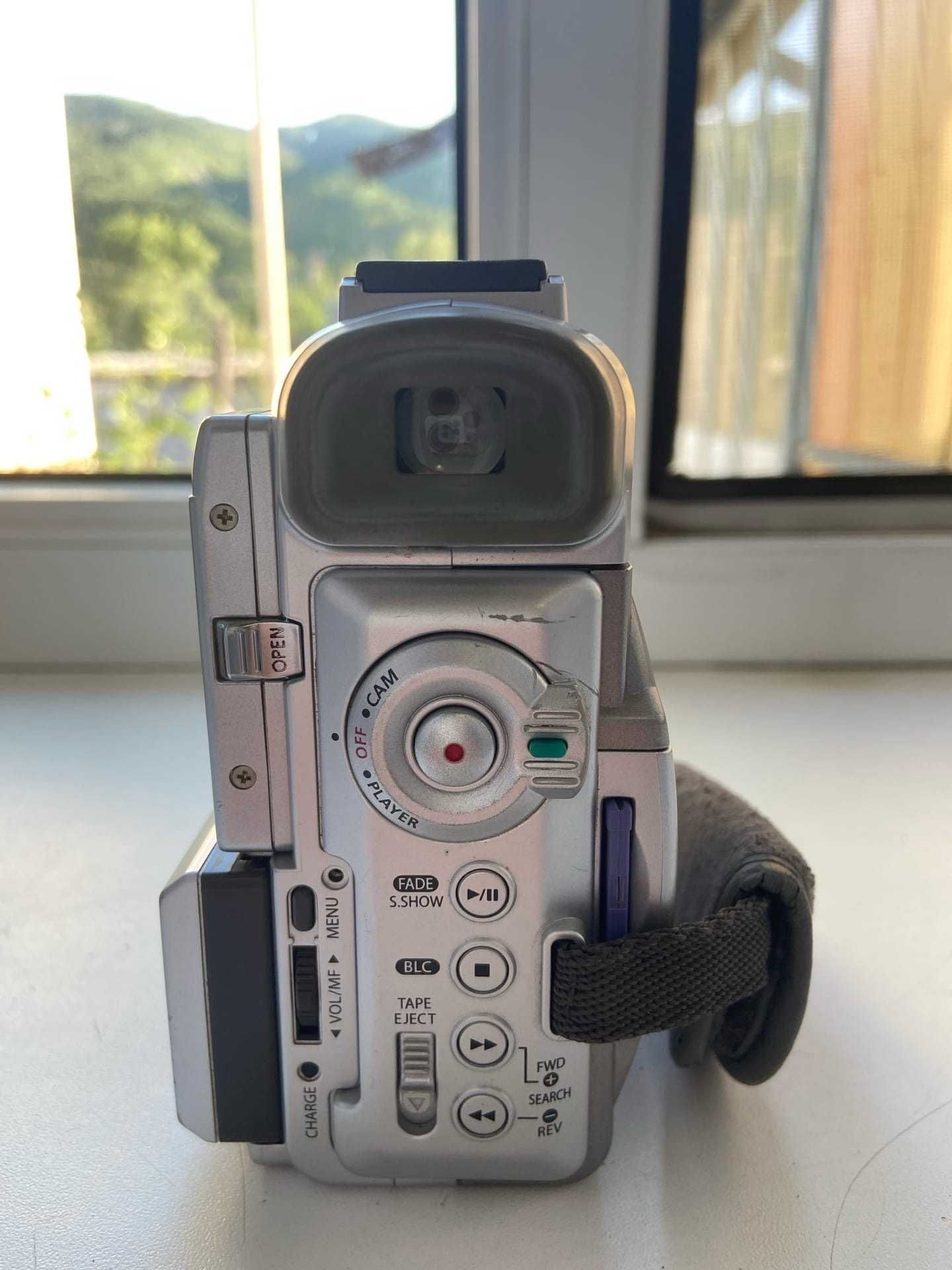 Видеокамера Samsung VP-D270i