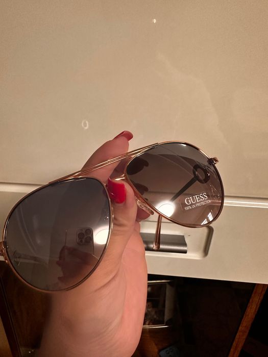 Дамски слънчеви очила Guess