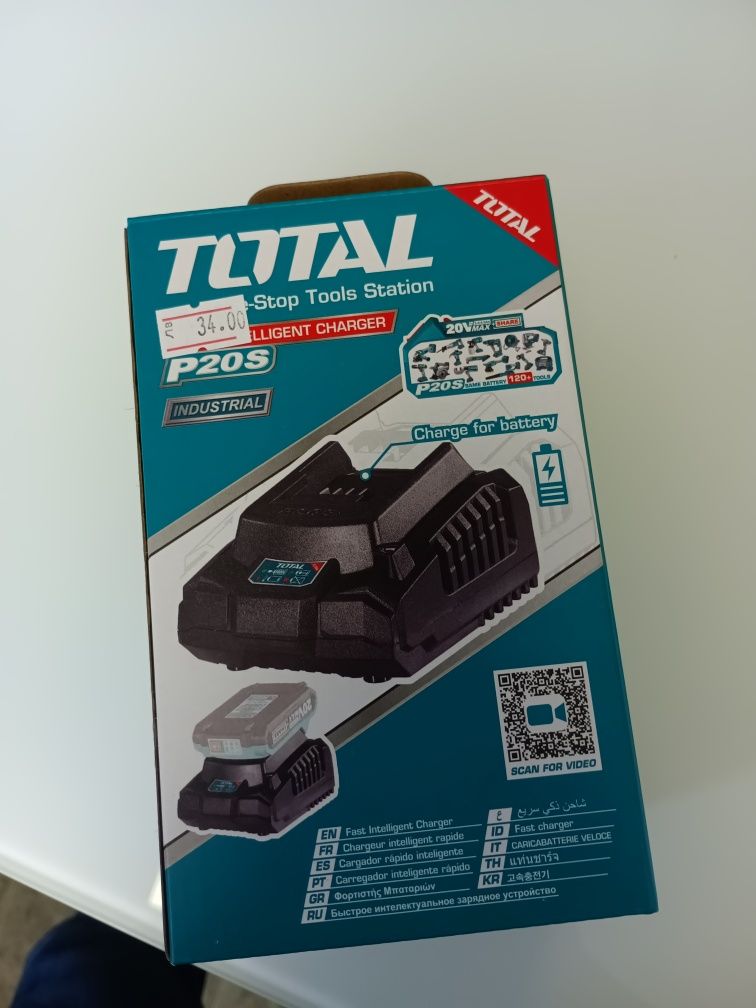 Зарядно устройство за Li-Ion батерии TOTAL Industrial, 20 V, 2 А