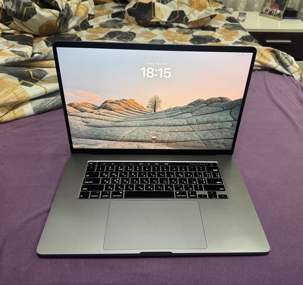 ТОП! Macbook 16' / i7 6-ядрен / Touchbar