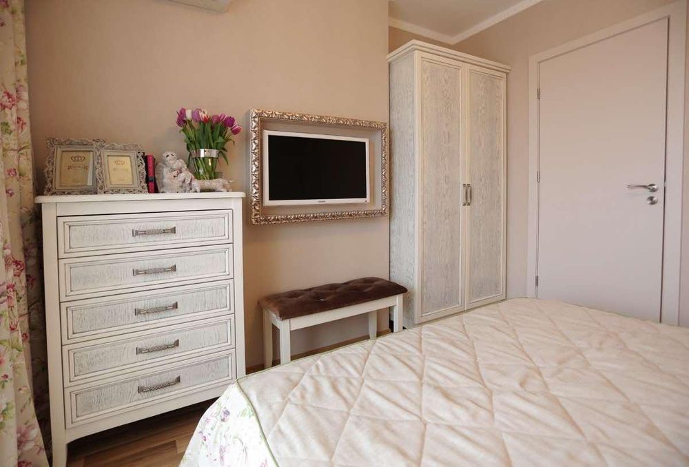 Дава се под наем Двустаен апартамент в Варна, Център - 65 кв.м за 1200 € - Снимка #4