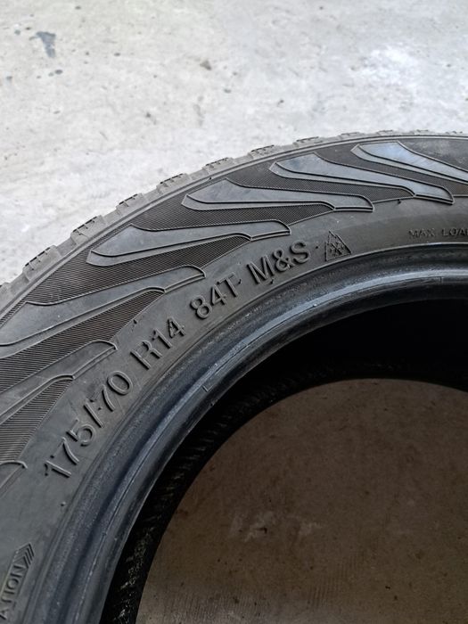 4 anvelope iarnă 175 70 r14 Vredestein