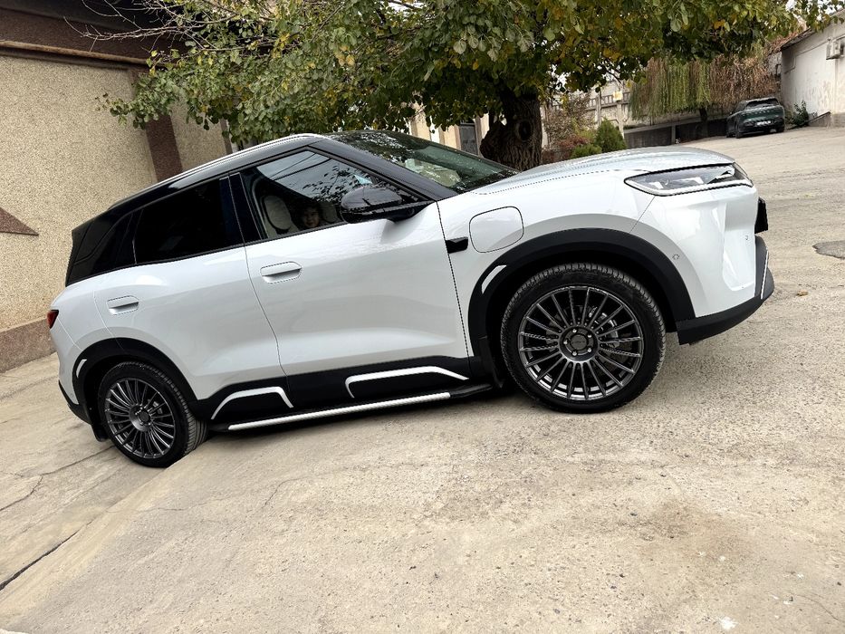 BYD Yuan Up Smart drive