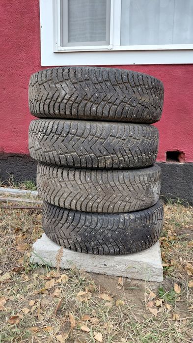 Продаются шины размер 225,70,16